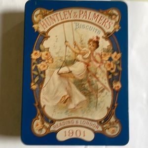 Vintage Huntley and palmers collectable tin 1901